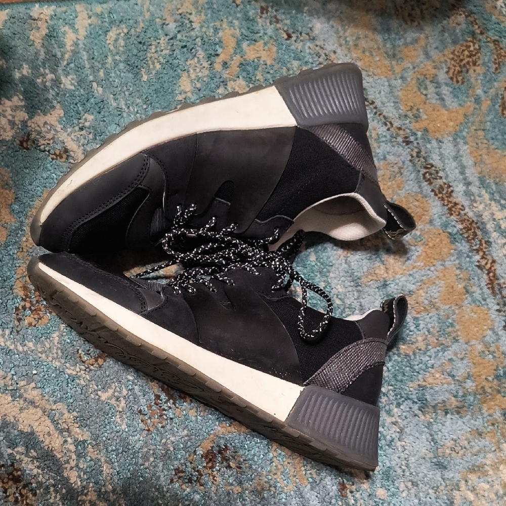 Sam Edelman 10012 Black Women's Sneakers, Great Shape